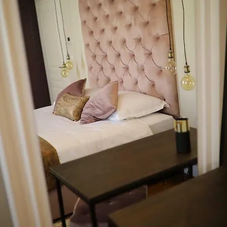 Three Pearls Deluxe Rooms & Studios Zadar Exterior photo