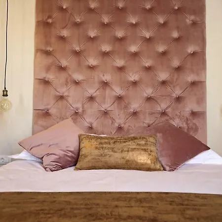 Three Pearls Deluxe Rooms & Studios Zadar Exterior photo