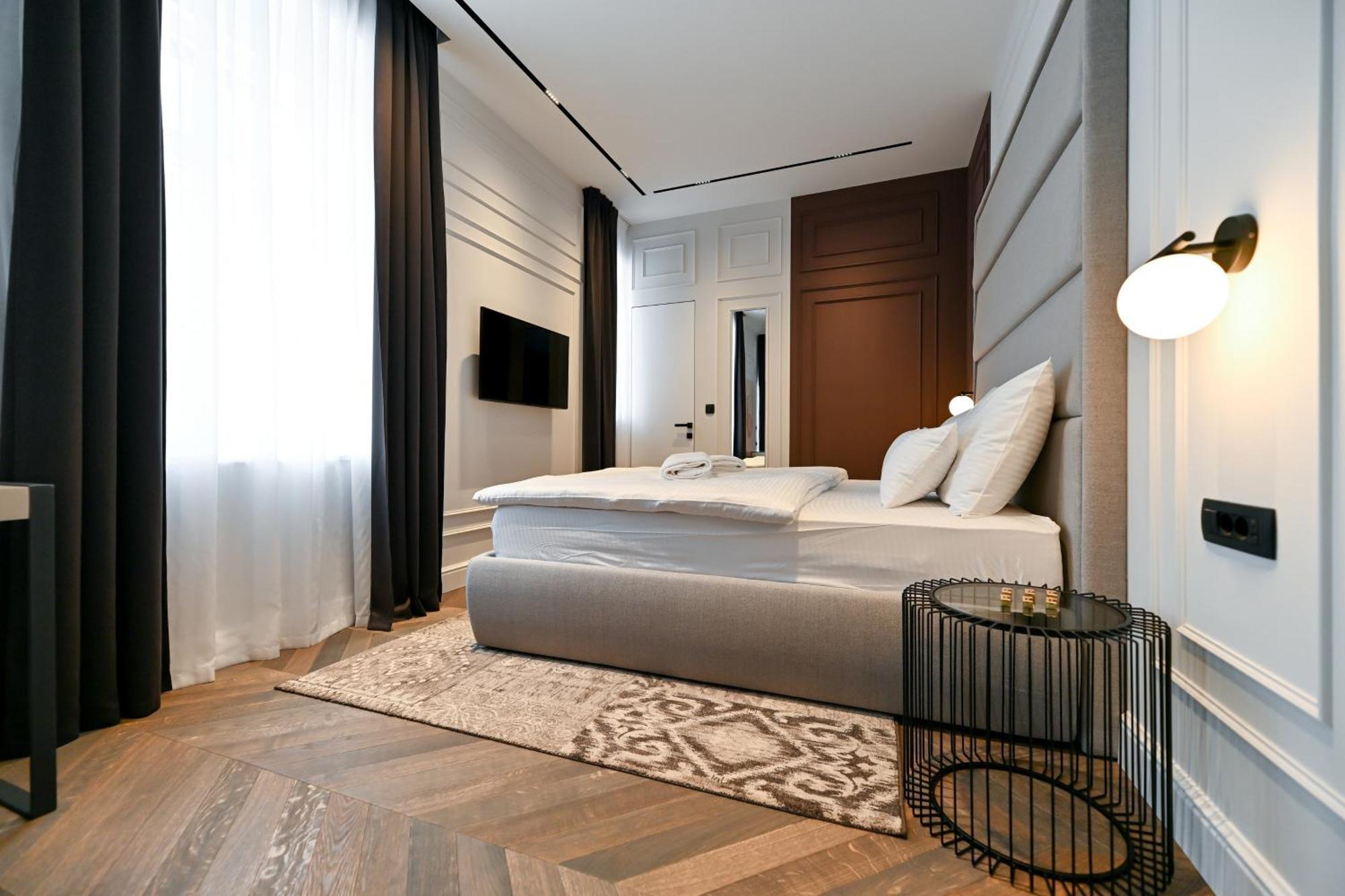 Apartment Three Pearls Deluxe &