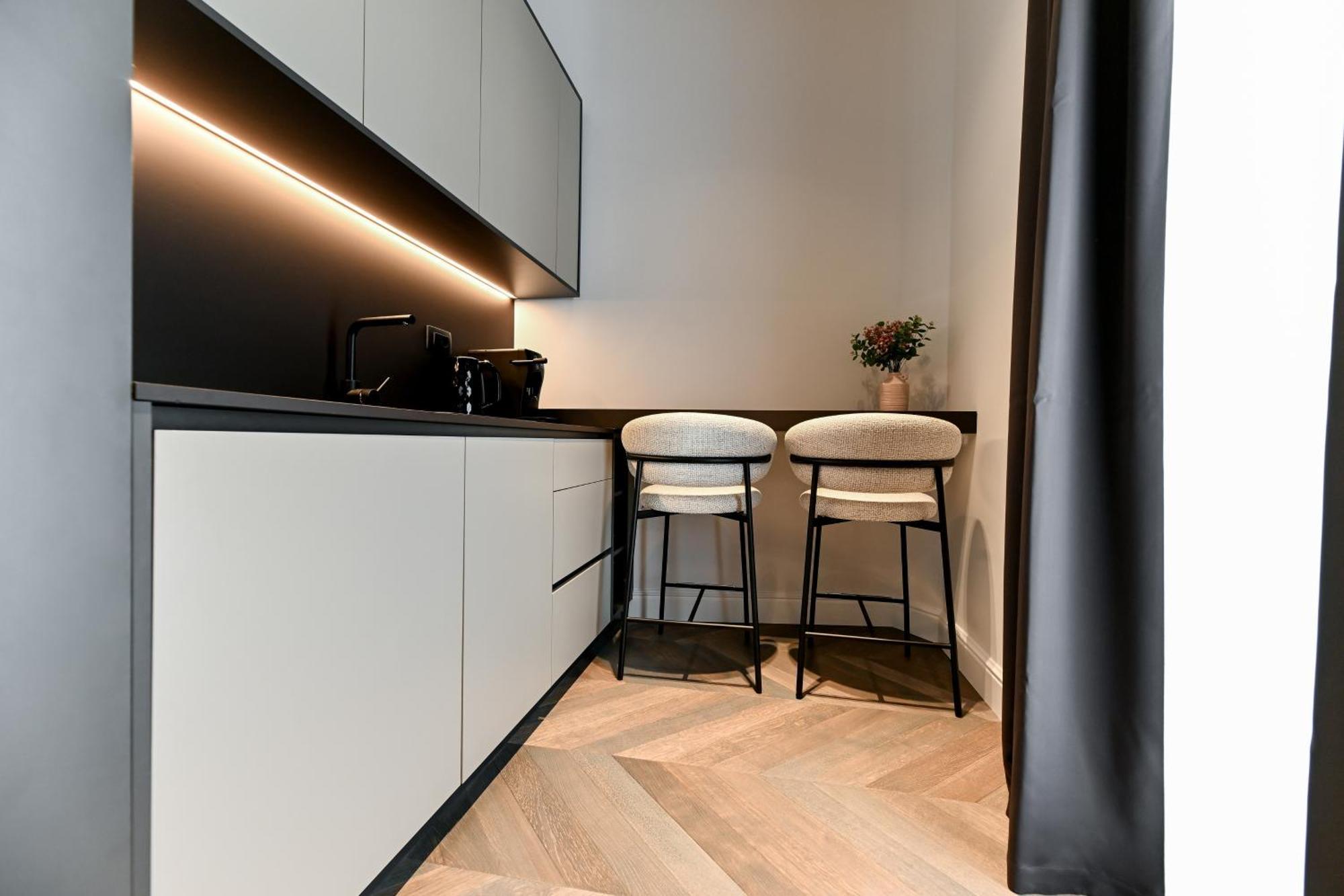 Apartment Three Pearls Deluxe &