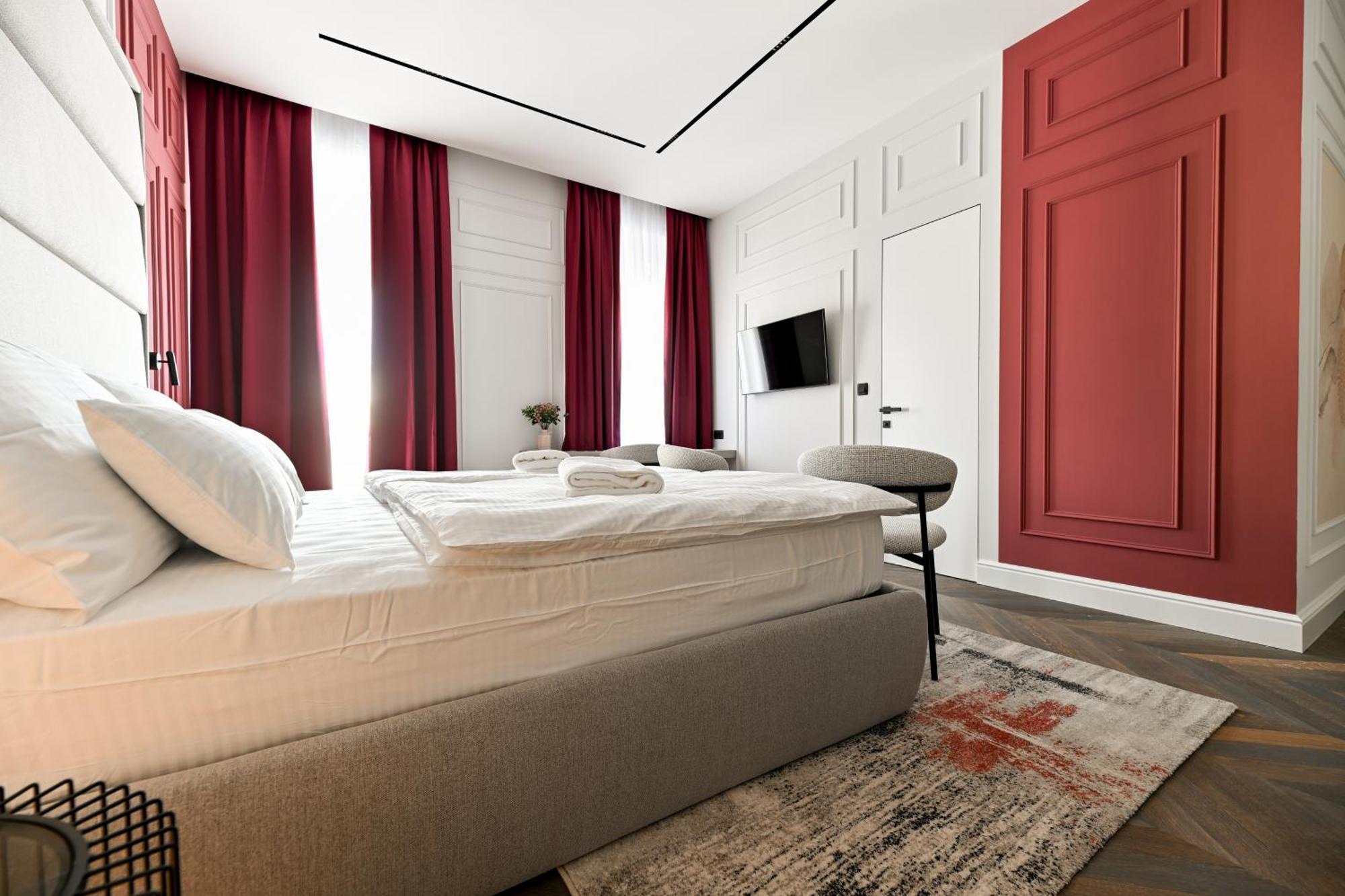Three Pearls Deluxe & Zadar