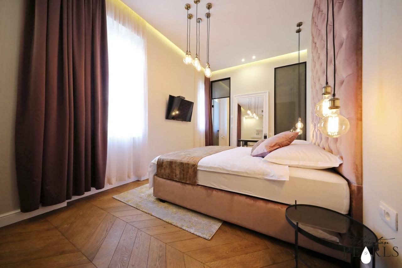 Apartment Three Pearls Deluxe & *
