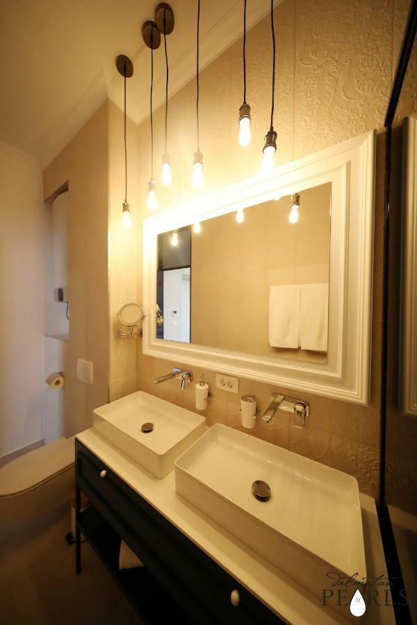Apartment Three Pearls Deluxe & *